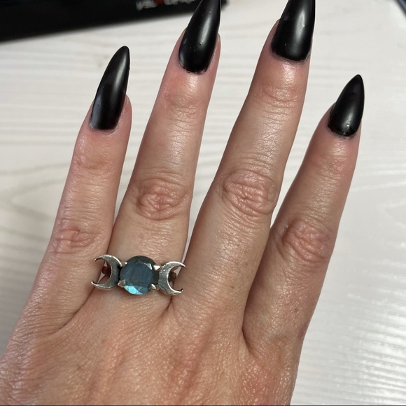 Bloodmilk Triple Goddess Blue Labradorite Ring - Picture 5 of 6